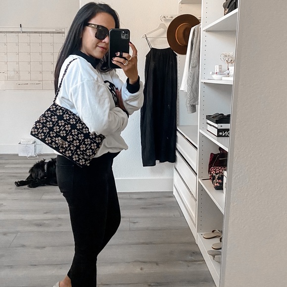 Chanel Shoulder Bag (3 Ways) - Picture 3 of 15